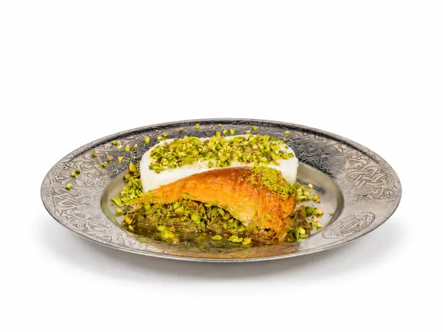 Dondurmalı Havuç Dilimi Baklava